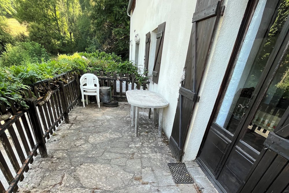 Photo of Outdoor in Nages