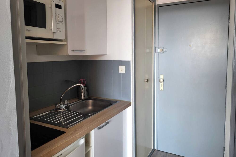 Photo of Kitchen in Beaux Arts-Boutonnet