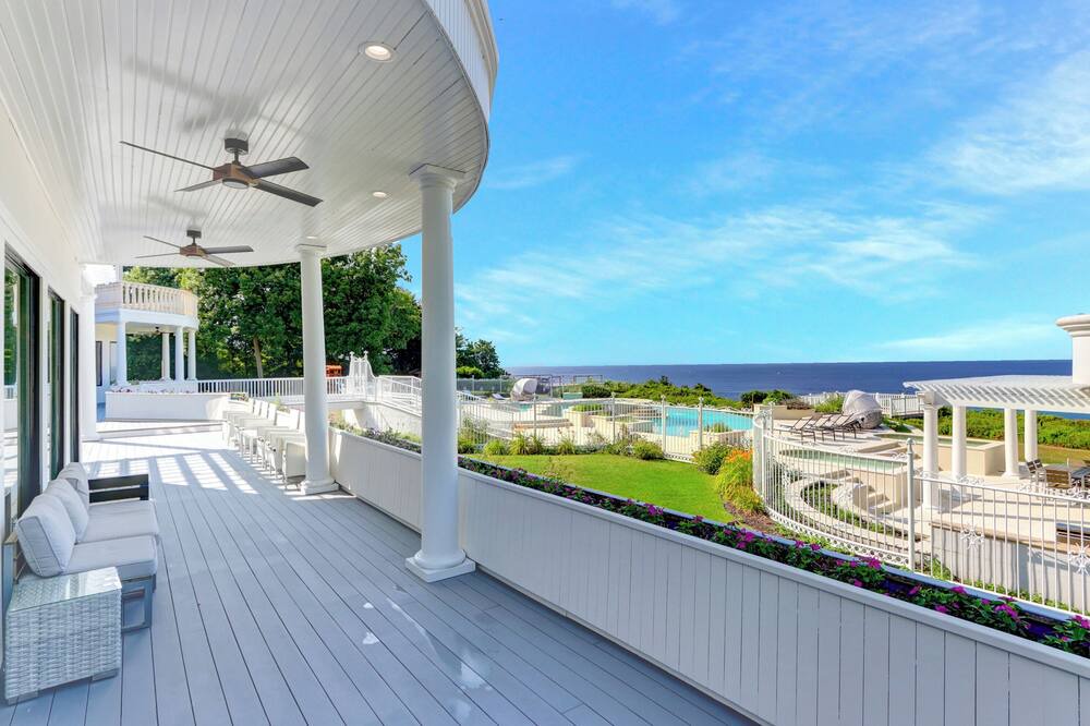 Photo of Outdoor in Belle Terre