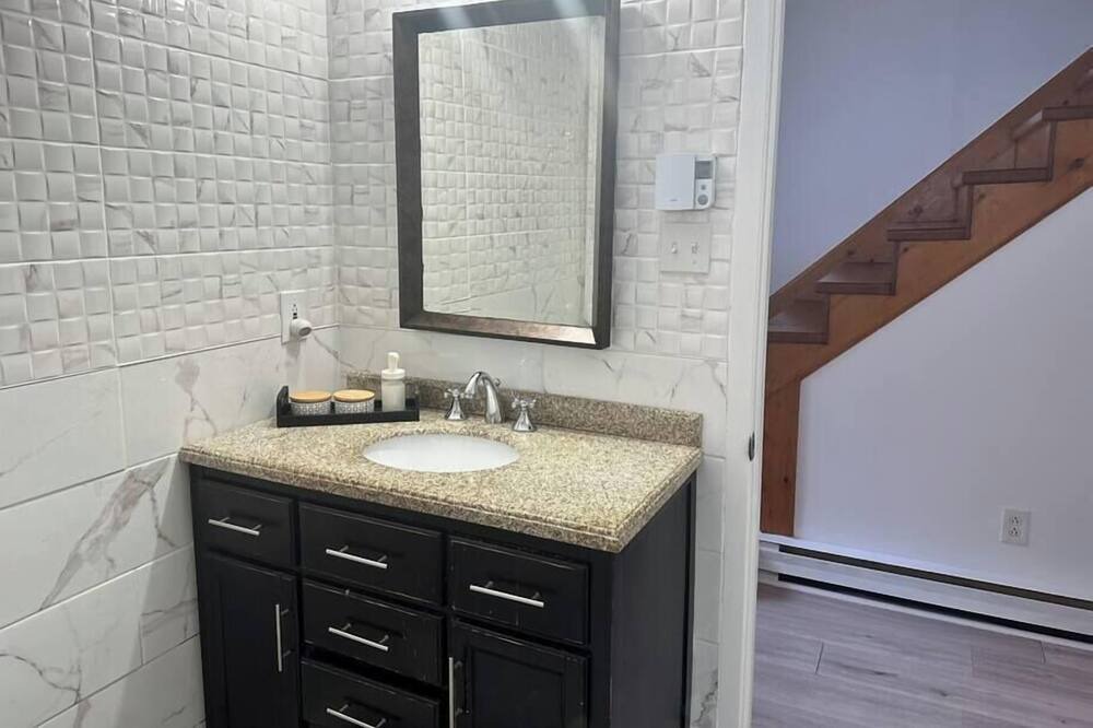 Photo of Bathroom in Saint-Calixte