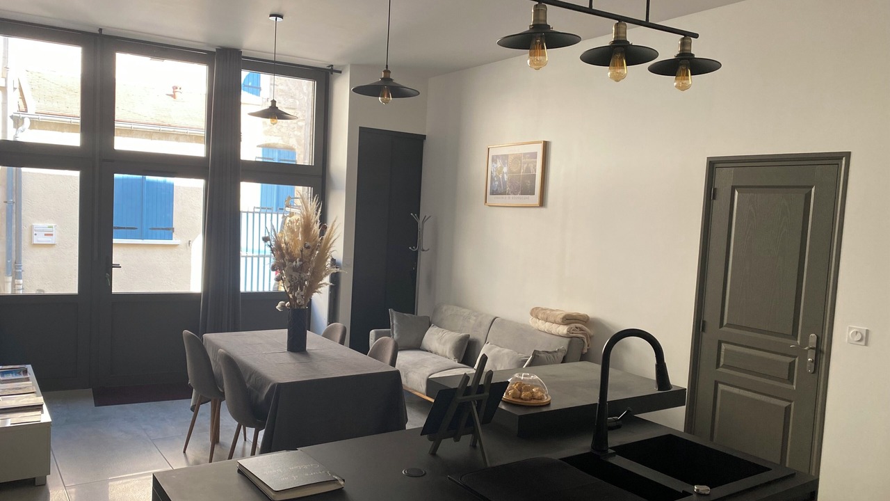 Photo of Others in Chablis