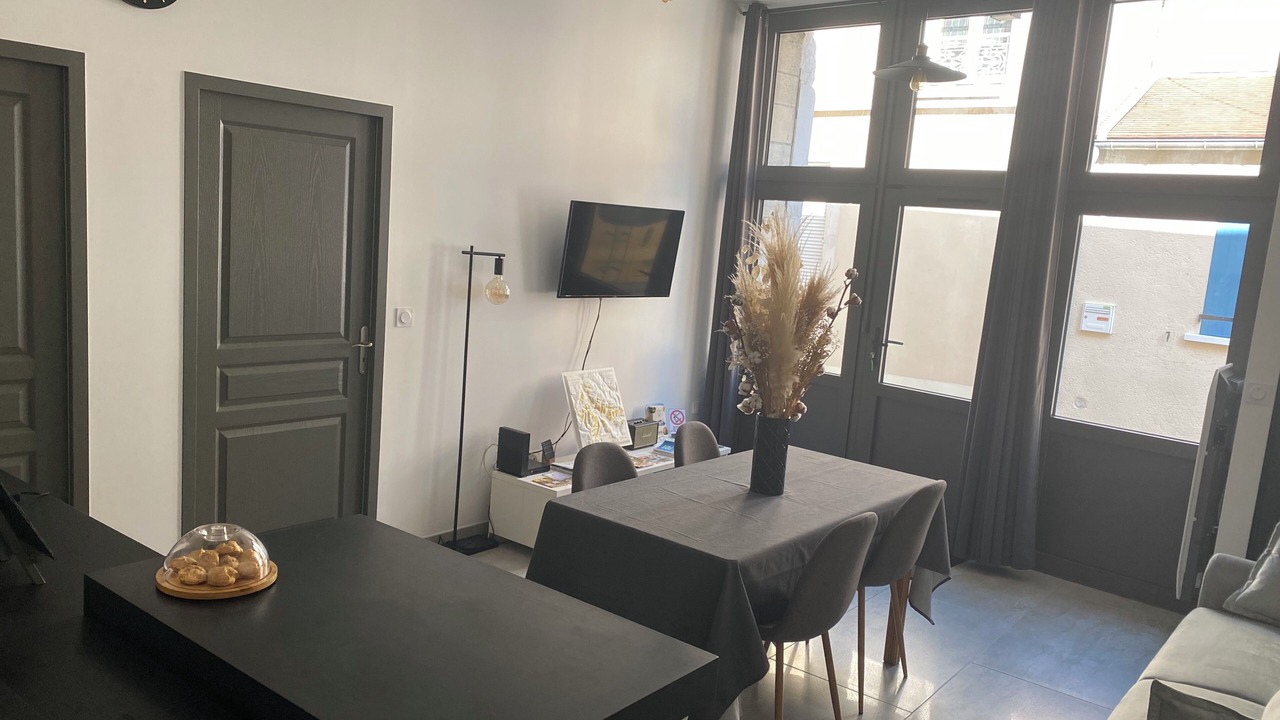 Photo of Others in Chablis