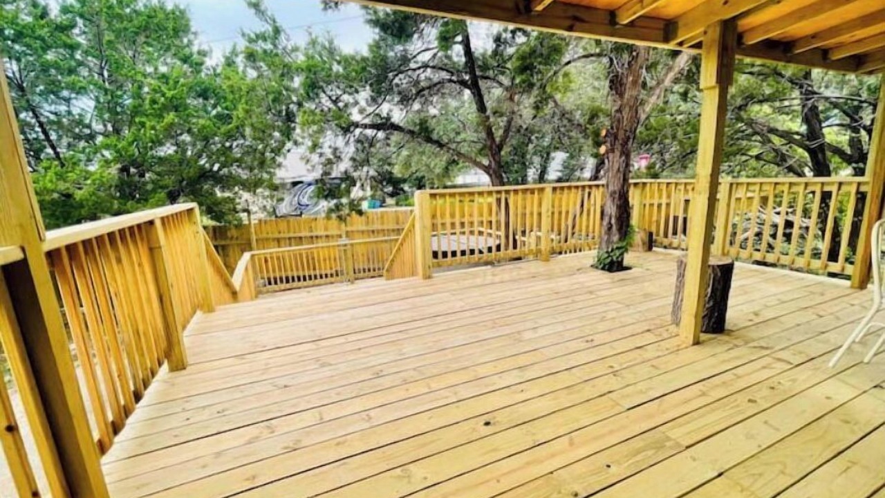 Photo of Outdoor in Cardinal Hills