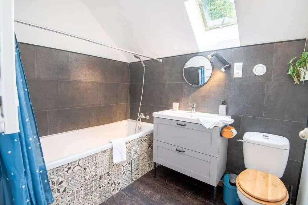 Photo of Bathroom in Epeigne-les-Bois