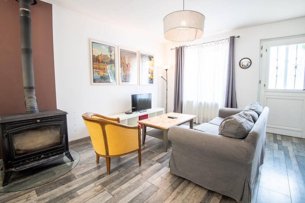 Photo of Livingroom in Epeigne-les-Bois