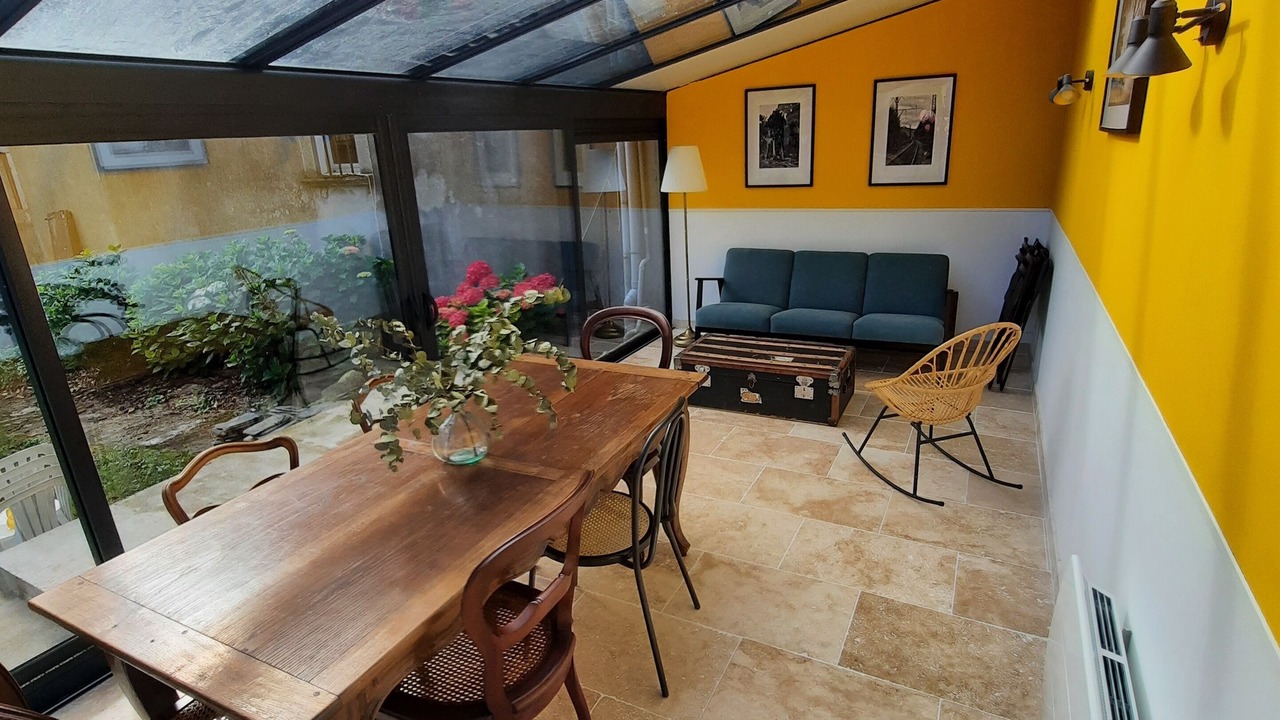 Photo of Outdoor in Heches