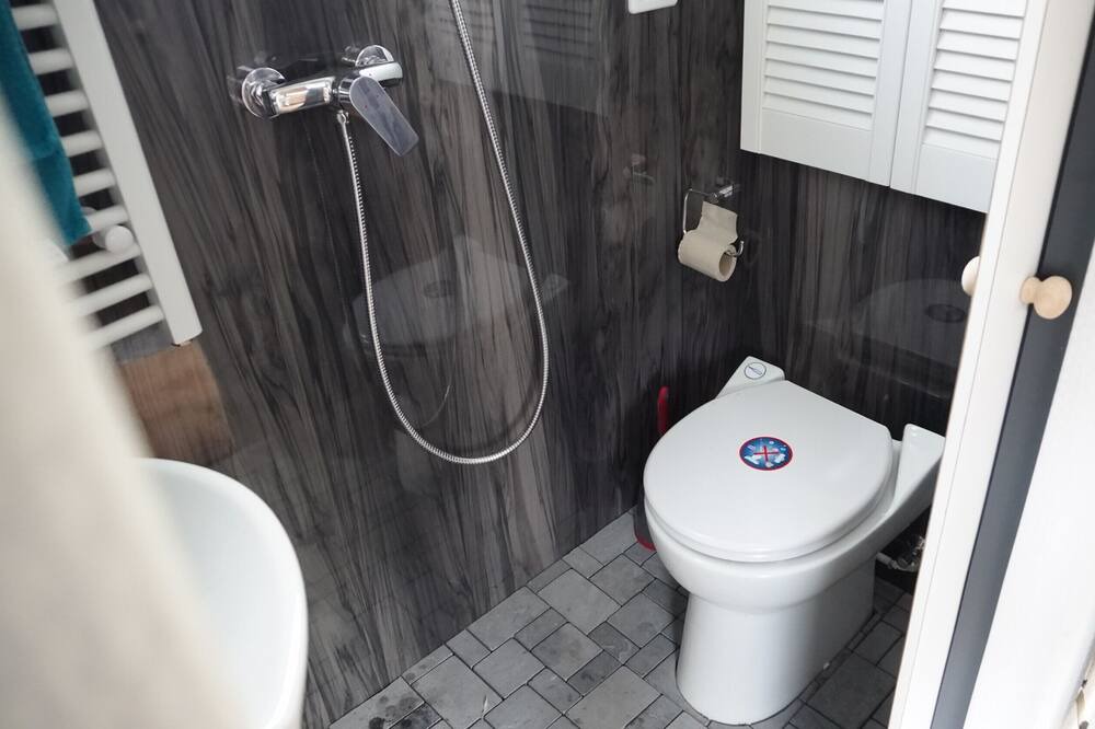 Photo of Bathroom in Thierache Sambre et Oise