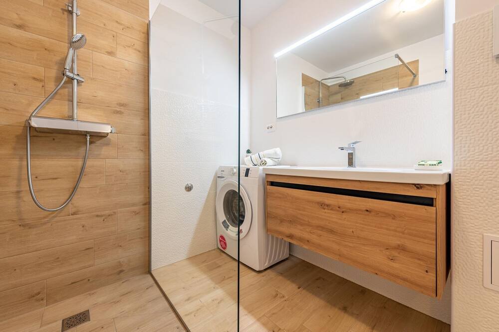 Photo of Bathroom in Mrljane