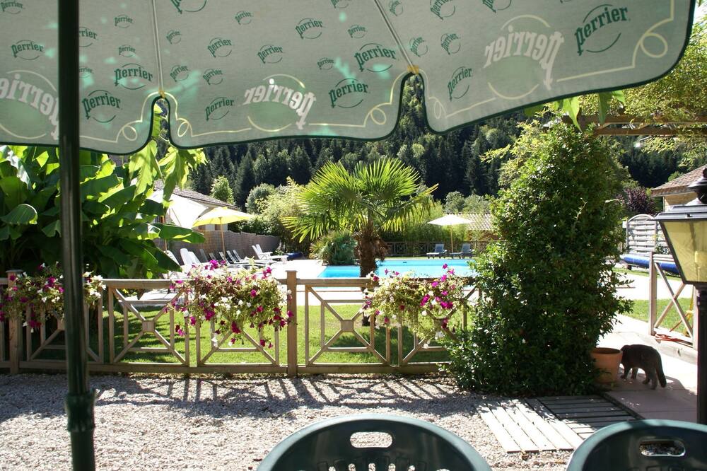 Photo of Patio Balcony in Fougax-et-Barrineuf