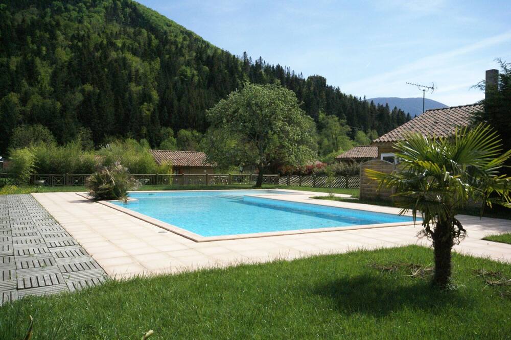 Photo of Outdoor in Fougax-et-Barrineuf