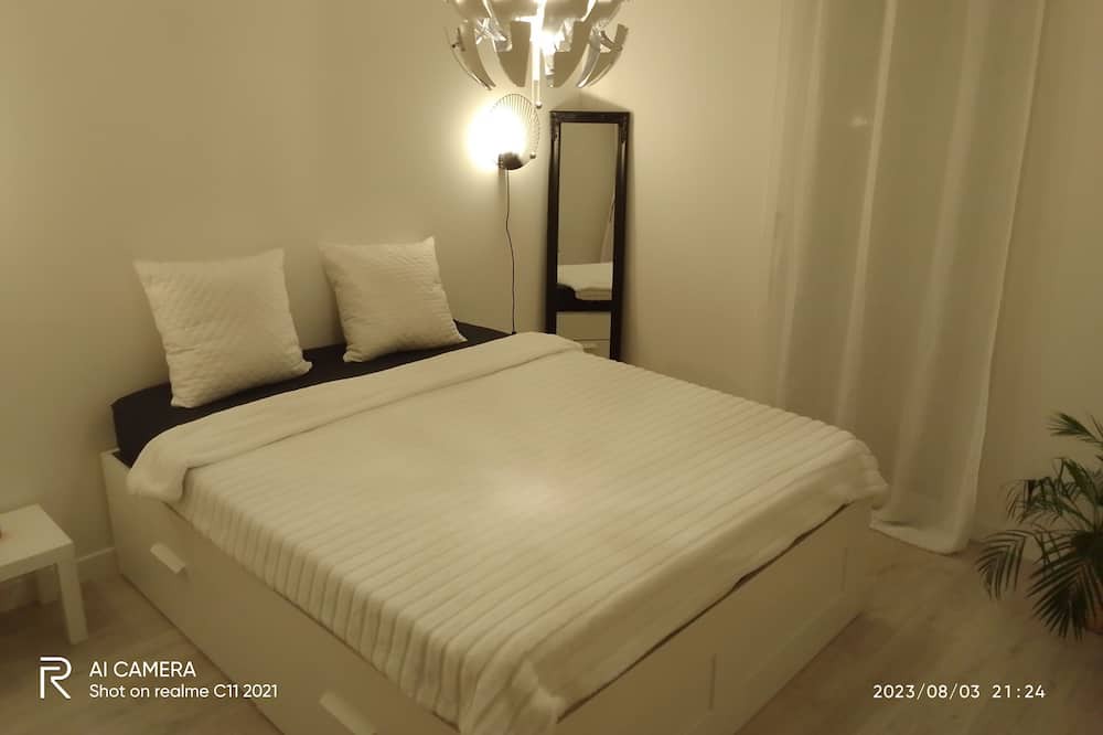 Photo of Bedroom in Aigrefeuille-sur-Maine