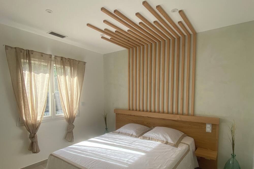 Photo of Bedroom in Rousson