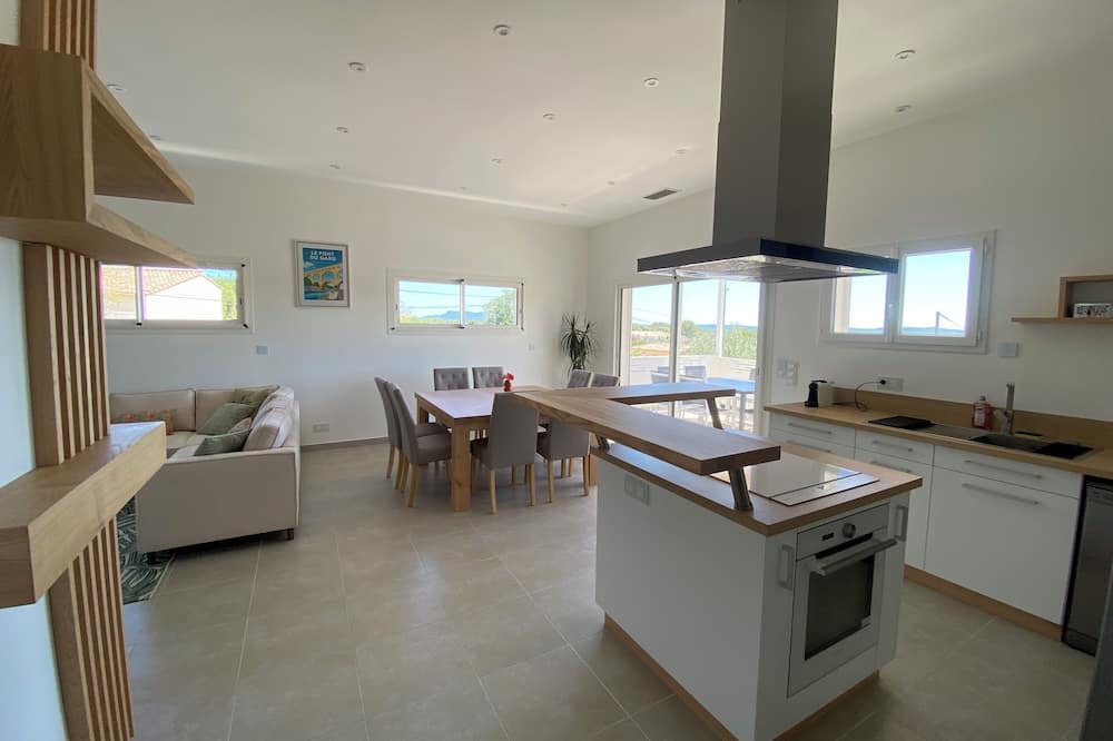 Photo of Kitchen in Rousson