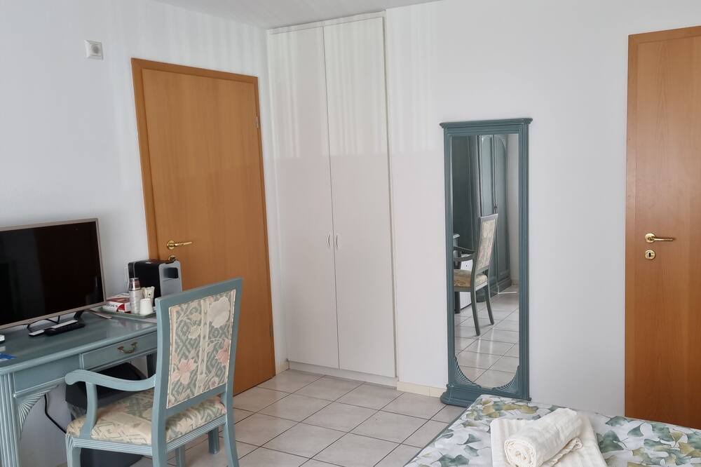 Photo of Bedroom in Contone