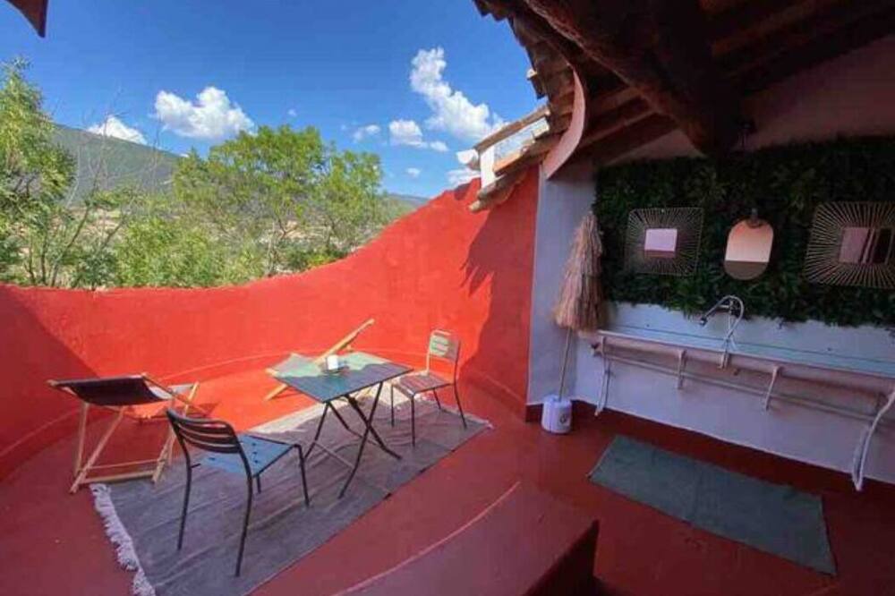 Photo of Patio Balcony in Saint-Auban-sur-L'Ouveze