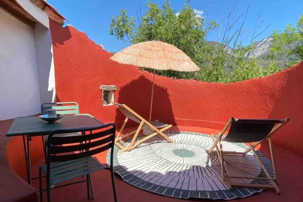 Photo of Patio Balcony in Saint-Auban-sur-L'Ouveze