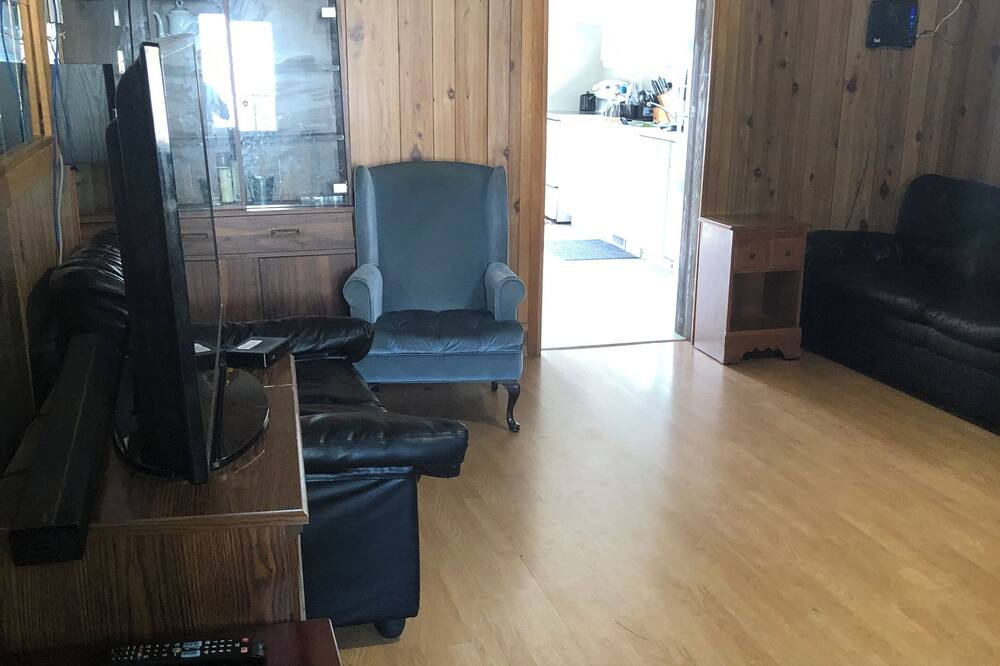 Photo of Livingroom in Coboconk
