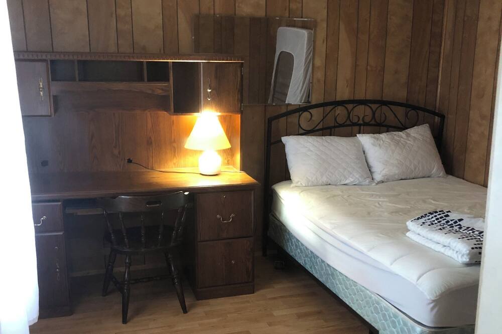 Photo of Bedroom in Coboconk