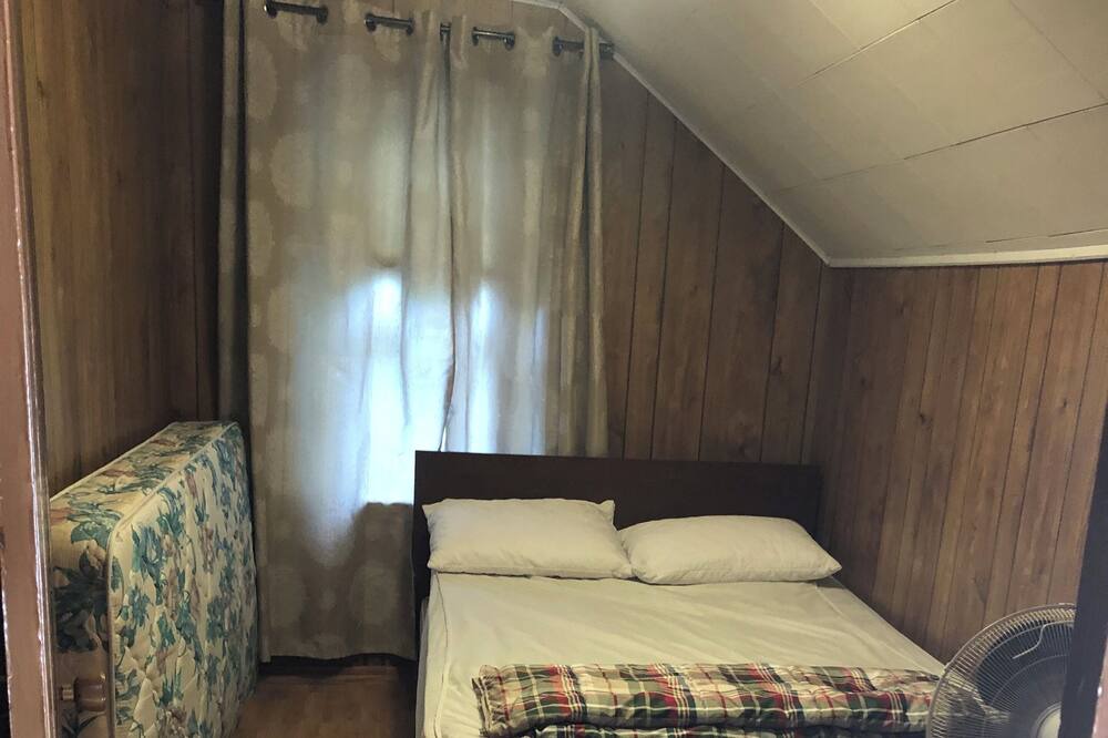 Photo of Bedroom in Coboconk