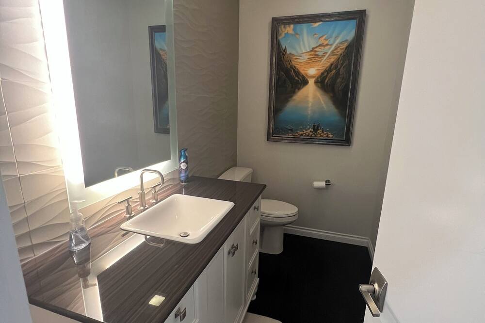 Photo of Bathroom in Lakewood