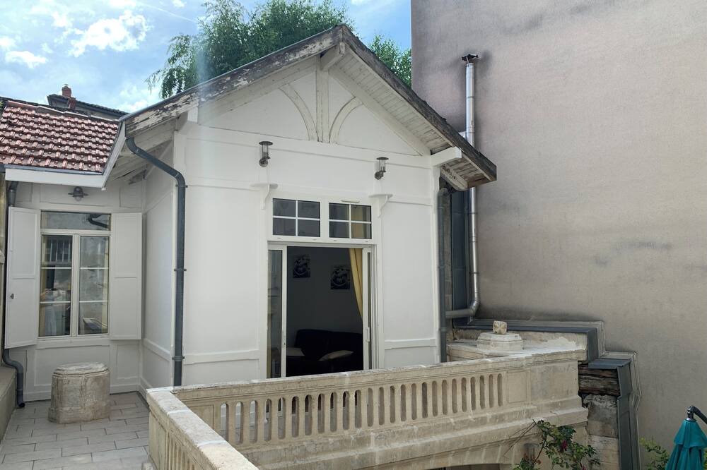 Photo of Outdoor in Cognac