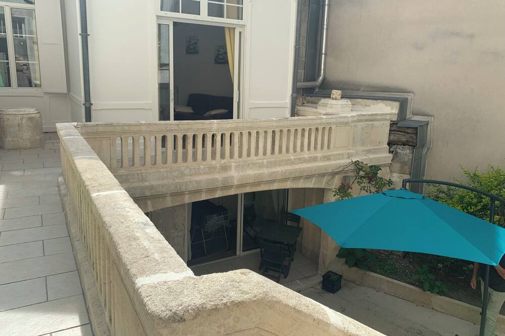 Photo of Others in Cognac