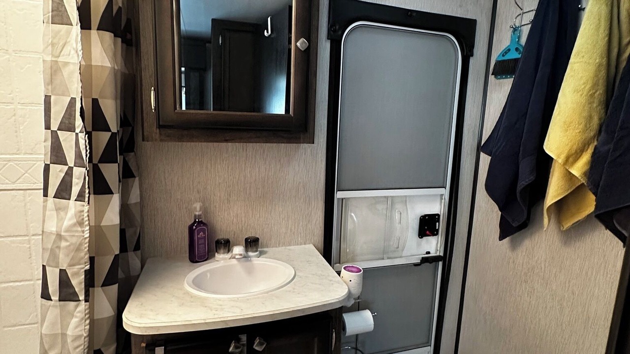 Photo of Bathroom in Nosbonsing