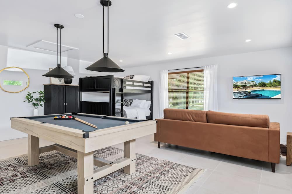 Photo of Bedroom in Manor