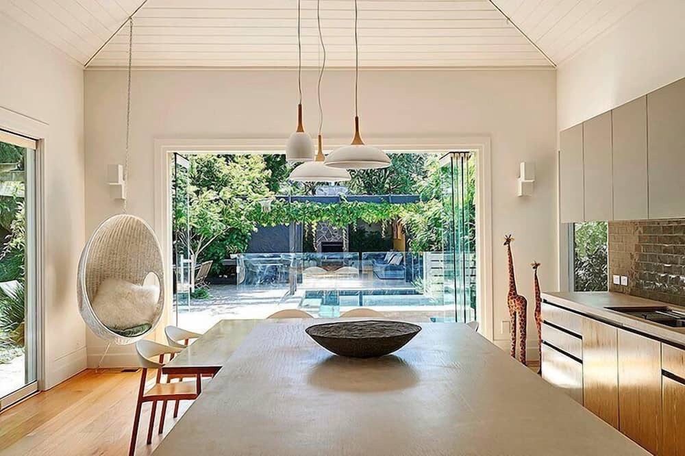 Photo of Others in Hawthorn East