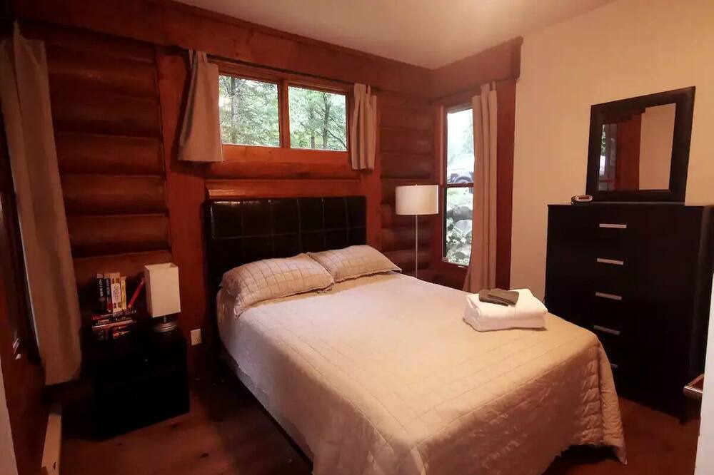 Photo of Bedroom in Lac Superieur Village