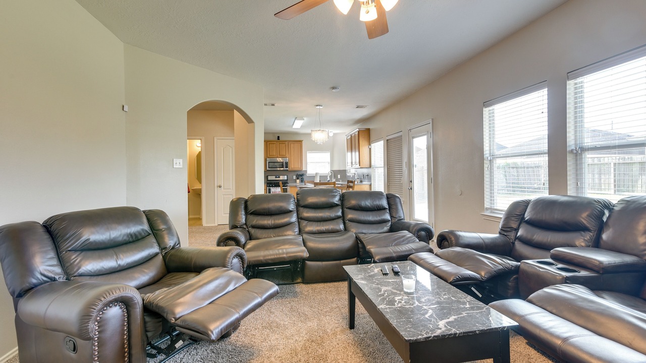 Photo of Livingroom in Pearland