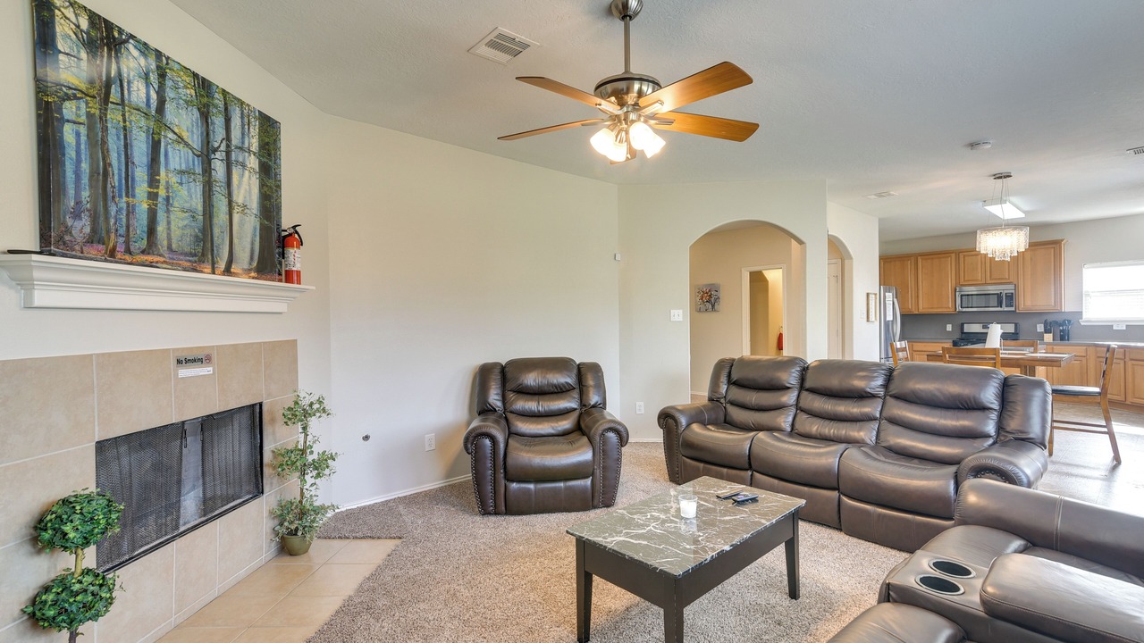 Photo of Livingroom in Pearland