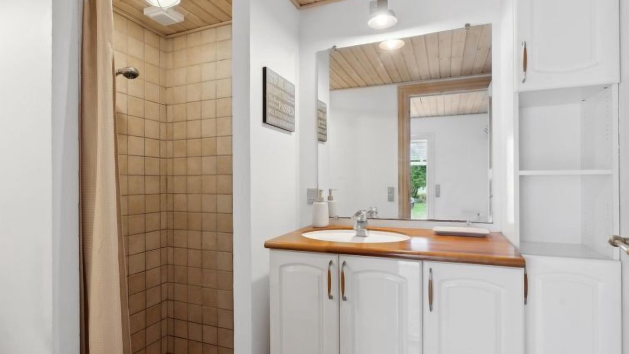 Photo of Bathroom in Humble