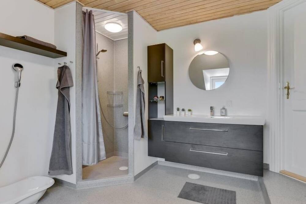 Photo of Bathroom in Skaerbaek