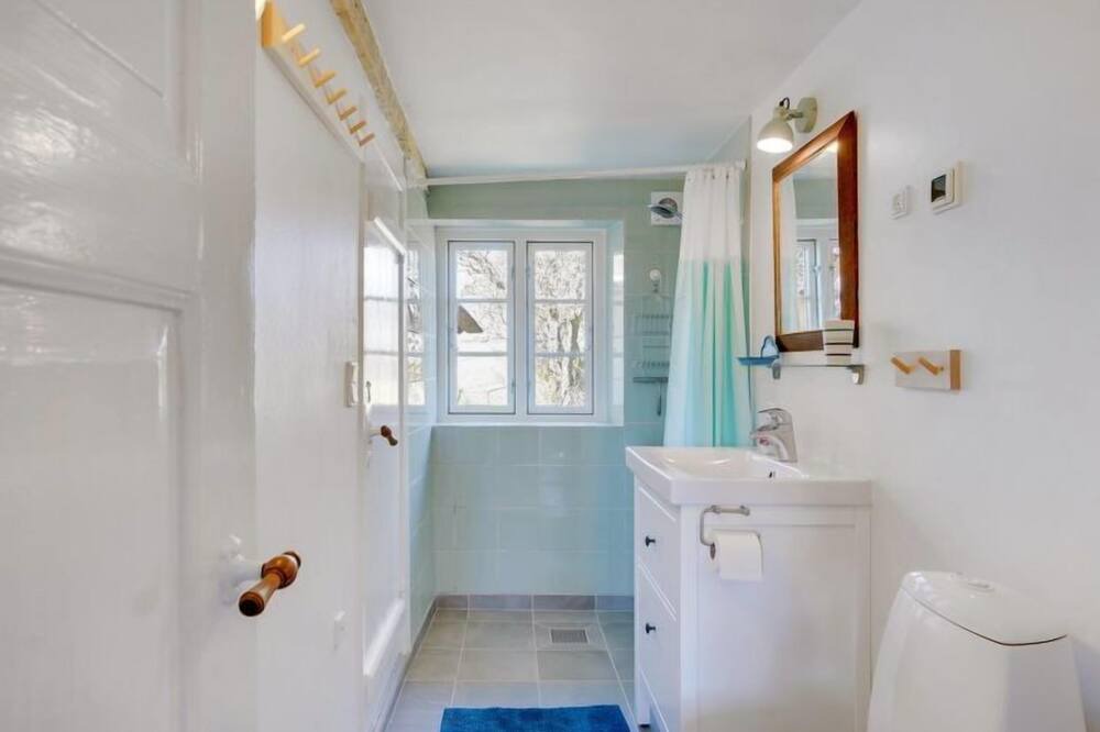 Photo of Bathroom in Humble
