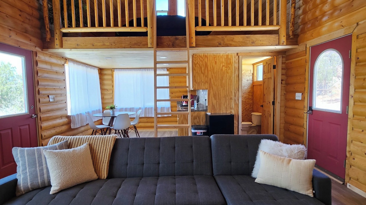 Photo of Livingroom in Apple Valley