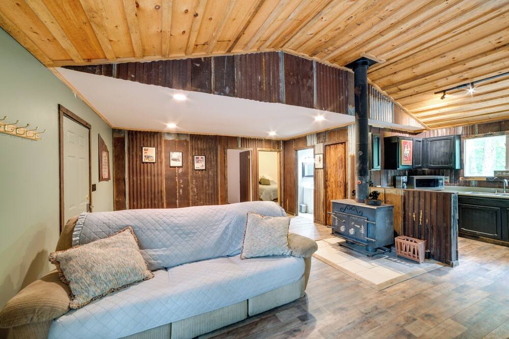 Photo of Livingroom in Owego