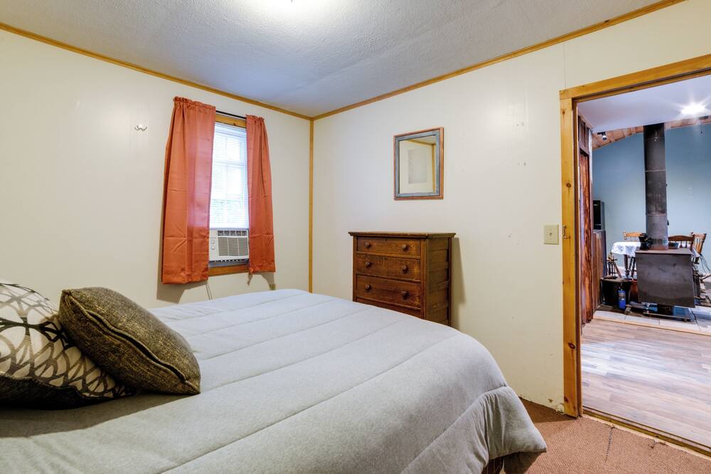 Photo of Bedroom in Owego