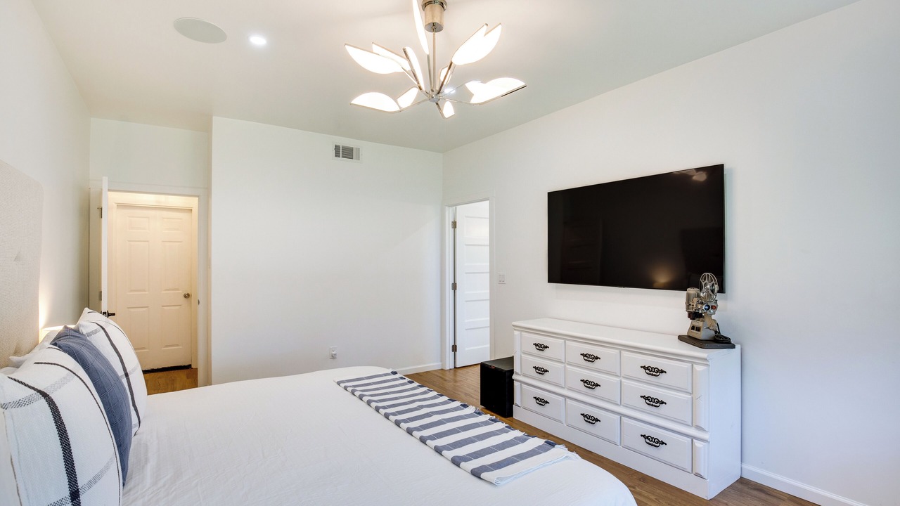 Photo of Bedroom in Timberland