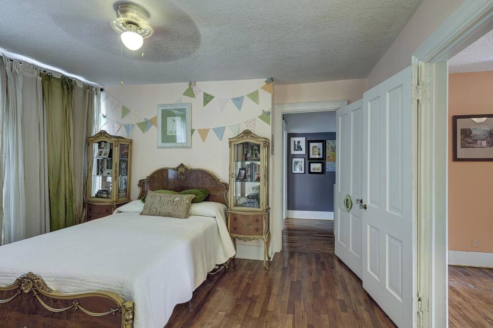 Photo of Bedroom in Carthage