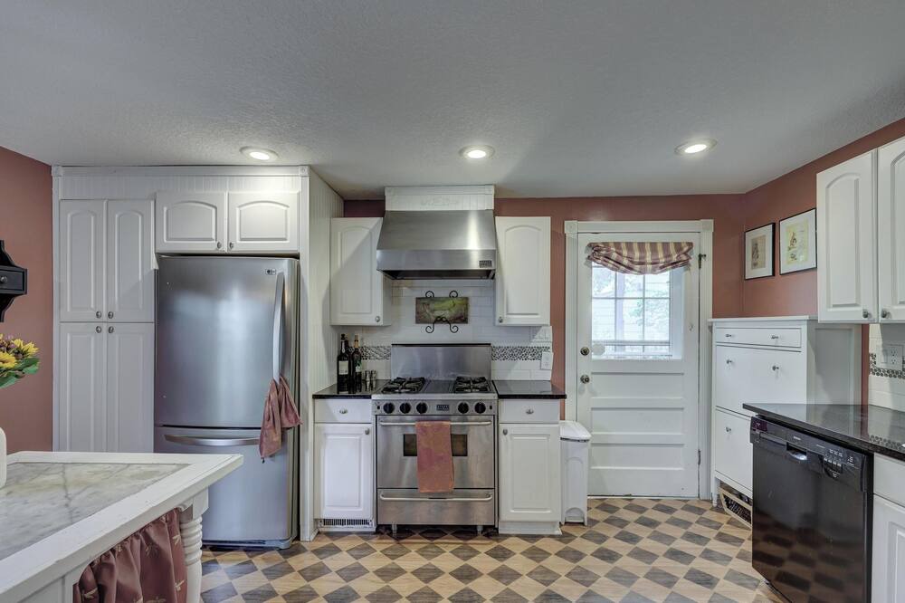 Photo of Kitchen in Carthage