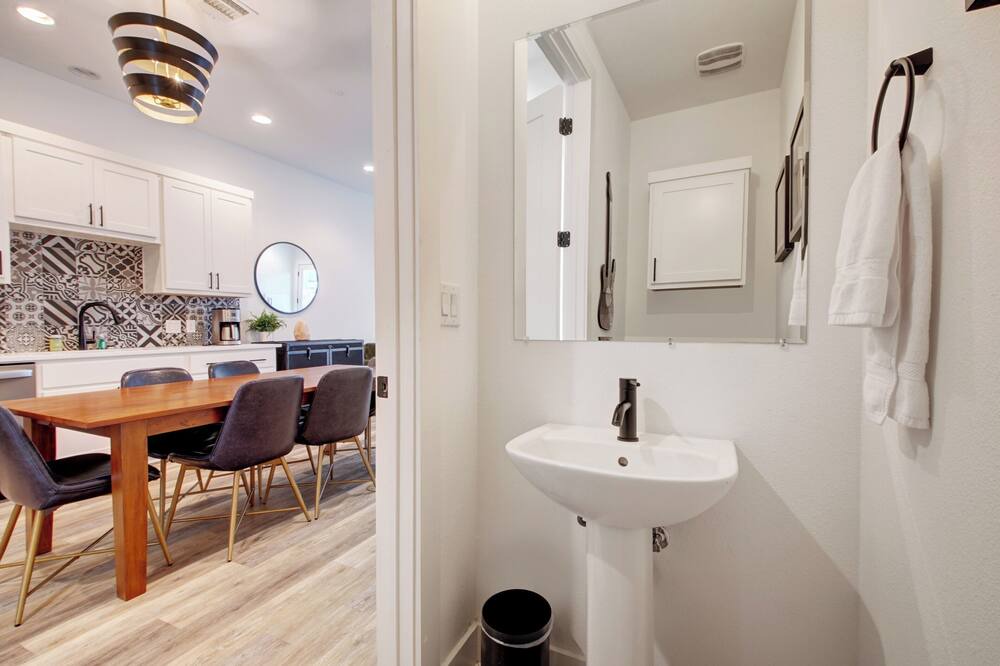 Photo of Bathroom in Highland