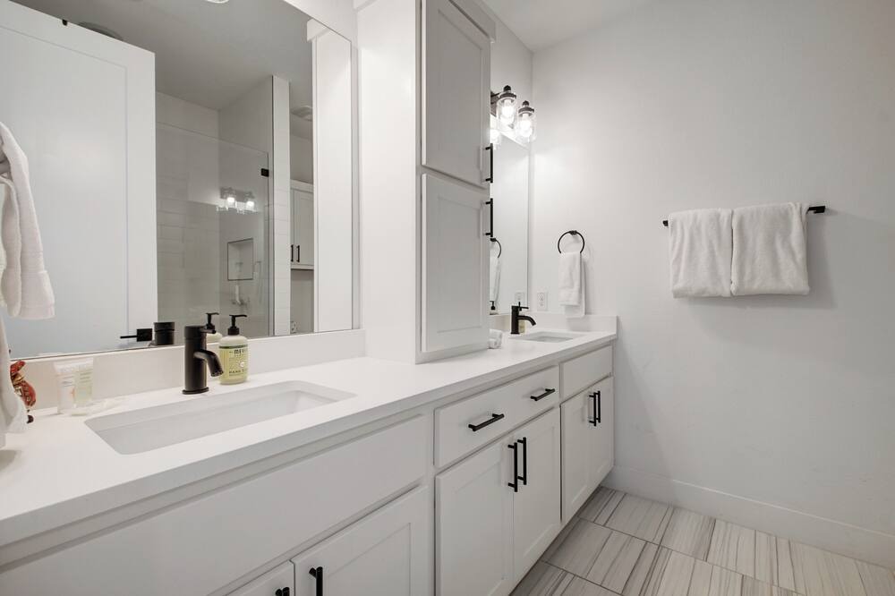 Photo of Bathroom in Highland