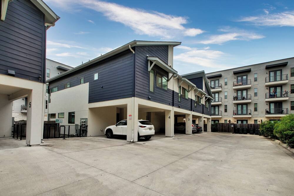 Photo of Outdoor in Highland