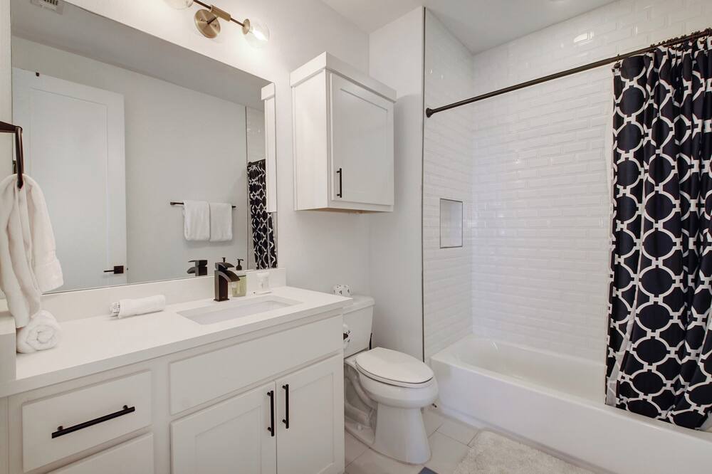 Photo of Bathroom in Highland