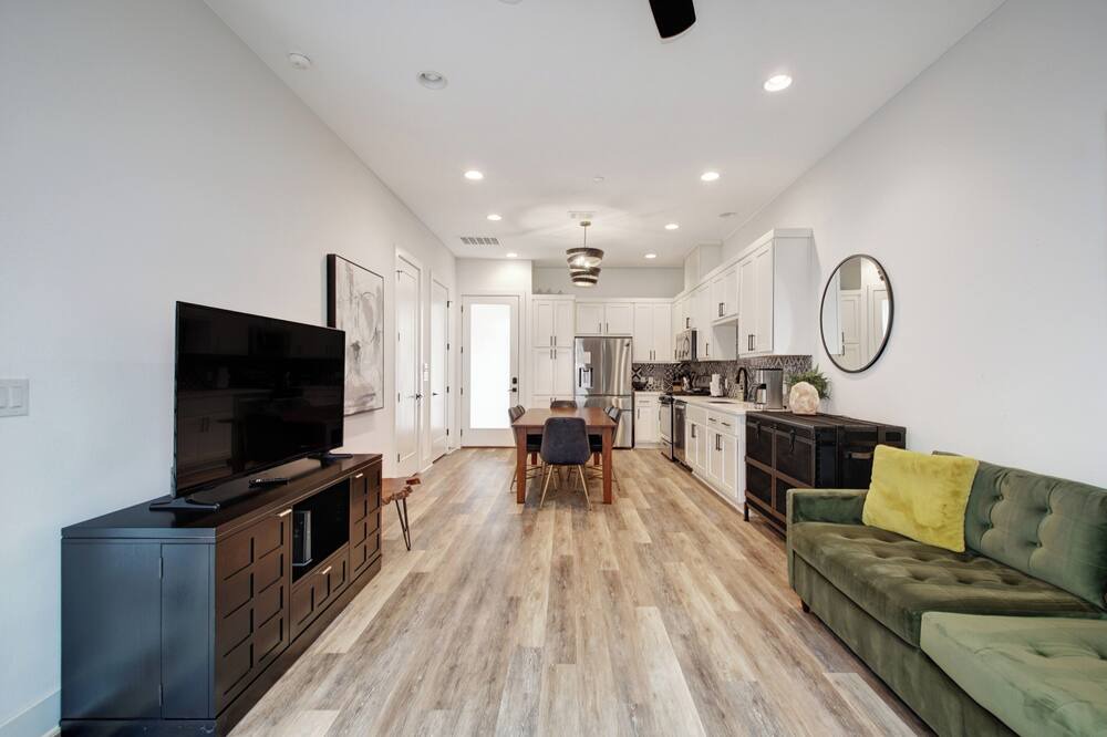 Photo of Livingroom in Highland
