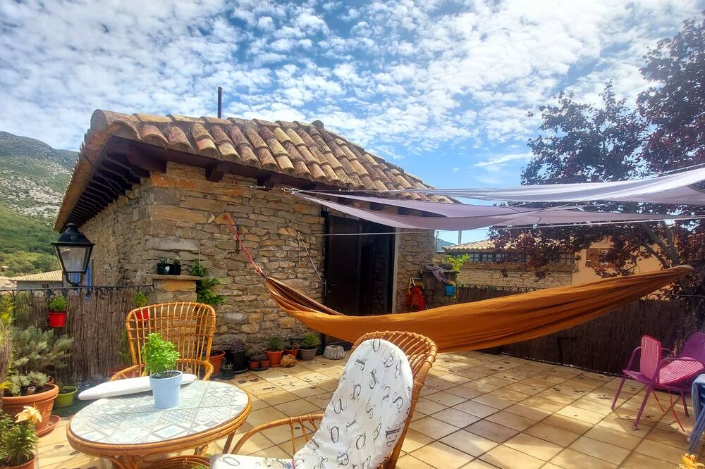 Photo of Patio Balcony in Rodellar