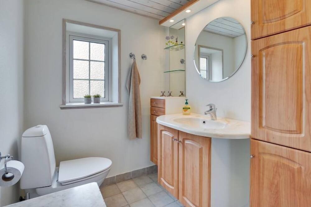 Photo of Bathroom in Hjerpsted