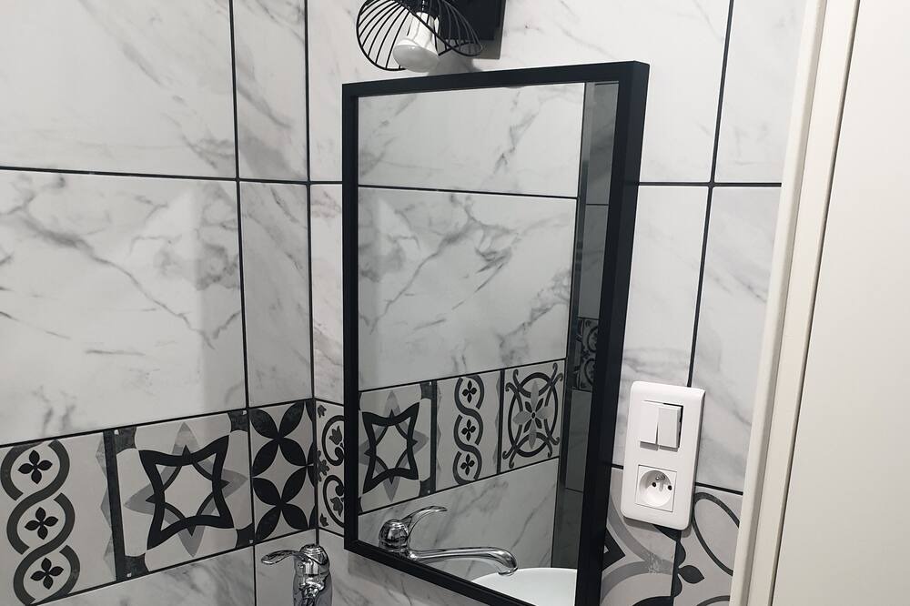 Photo of Bathroom in Bretigny-sur-Orge