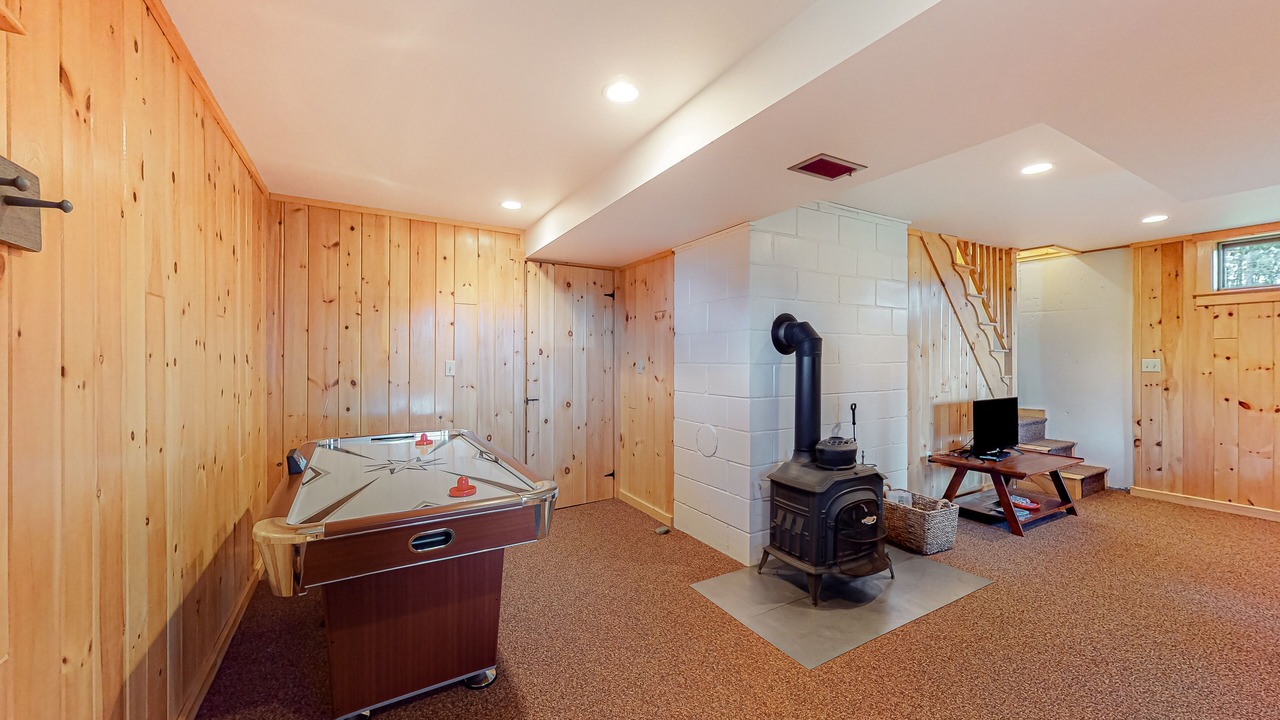 Photo of Bedroom in Rangeley